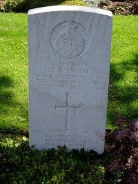 Klagenfurt War Cemetery - Smith, Harry George
